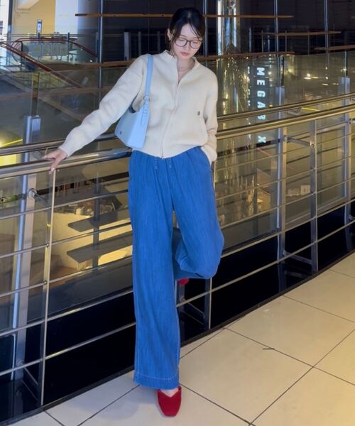 ARTID(アルティーダ)の「ライトタックデニムパンツ_BLUE(デニムパンツ・レディース・ブルー・MEDIUM/SMALL)」の4枚目の写真