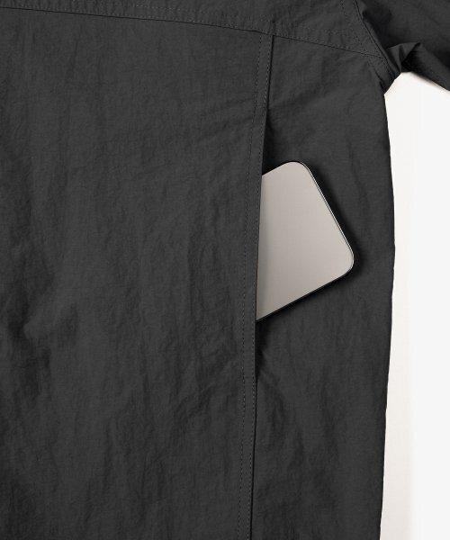 TOFFEE(トフィー)の「ライトウェイトウィンドジャンパー(CHARCOAL)(ナイロンジャケット・メンズ・その他・MEDIUM/LARGE/X-LARGE)」の6枚目の写真