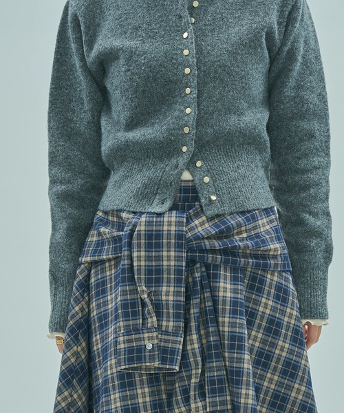 ROSE BUD(ローズバッド)の「CROPPED KNIT CARDIGAN(カーディガン/ボレロ・レディース・ブラック/グレー/イエロー・ONE SIZE)」の17枚目の写真