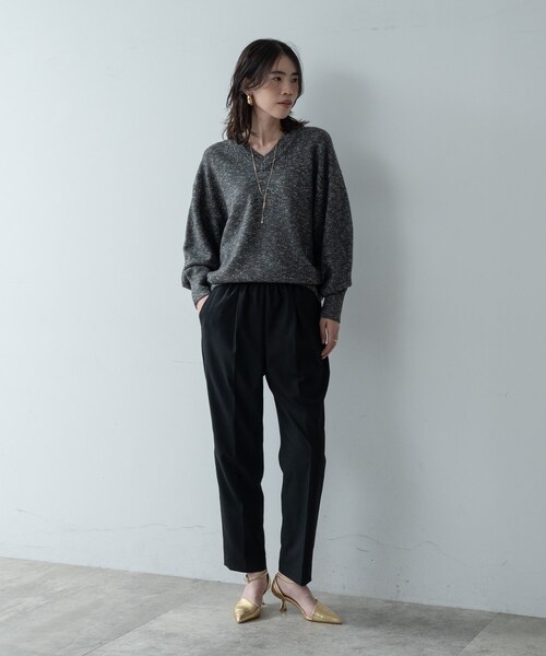 GALLEST(ギャレスト)の「【再入荷】レイヤーネックメランジラメニット(ニット/セーター・レディース・ブラック系8/キャメル/サックスブルー系8/ピンク系・34/38)」の5枚目の写真