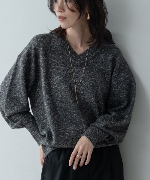 GALLEST(ギャレスト)の「【再入荷】レイヤーネックメランジラメニット(ニット/セーター・レディース・ブラック系8/キャメル/サックスブルー系8/ピンク系・34/38)」の12枚目の写真