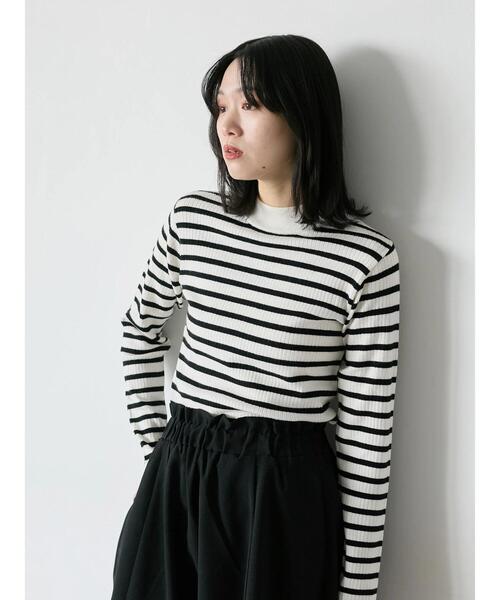 Samansa Mos2 blue（サマンサモスモスブルー）の「【Hug knit】リブハイネックプルオーバー（ニット/セーター・レディース・グリーン/ブラック/ホワイト/オフホワイト/トップグレー・F）」の20枚目の写真