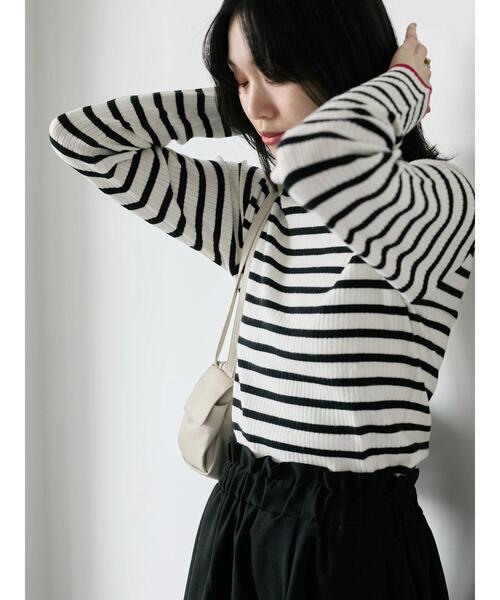 Samansa Mos2 blue（サマンサモスモスブルー）の「【Hug knit】リブハイネックプルオーバー（ニット/セーター・レディース・グリーン/ブラック/ホワイト/オフホワイト/トップグレー・F）」の21枚目の写真