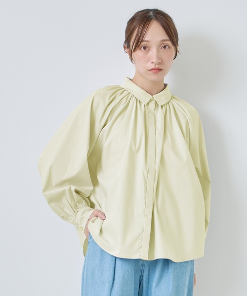 Kelen(ケレン)の「「KELEN / ケレン」ギャザーデザインブラウス(シャツ/ブラウス・レディース・ネイビー/グレー/ライトイエロー/オフホワイト・M)」の4枚目の写真