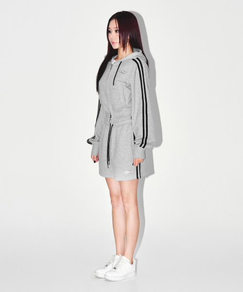 BORN TO WIN（ボーントゥウィン）の「W CHROME B TRACK LINE SHORTS [MELANGE GREY]（その他パンツ・レディース・その他・1/2）」の5枚目の写真