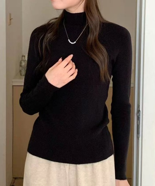 DAY CLOSET(デイ クローゼット)の「【大人の細魅せ上品ニット】長袖きれいめベーシックハイネックニットトップス レディース(ニット/セーター・レディース・アイボリー/ブラック/ワインレッド/キナリ/ダークグレー/グレー・FREE)」の17枚目の写真