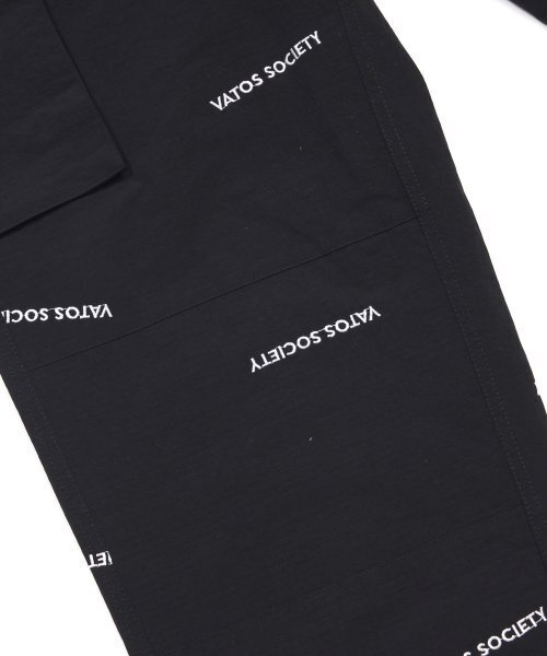 STIGMA(スティグマ)の「VATOS EMBROIDERY WIDE PARACHUTE PANTS BLACK(その他パンツ・メンズ・その他・LARGE/MEDIUM/X-LARGE)」の4枚目の写真