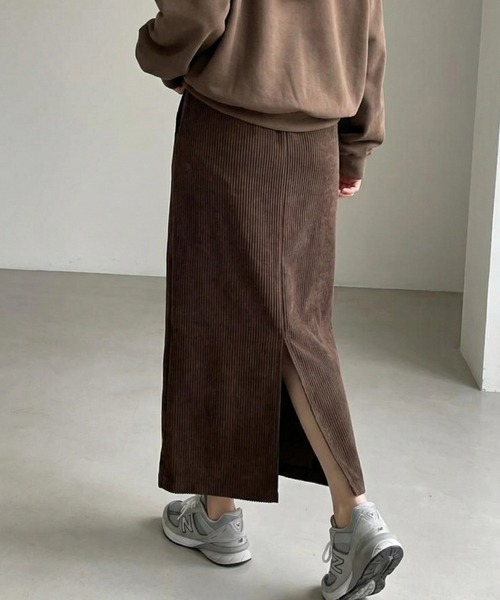 cammie（キャミー）の「コーデユロイミドル丈スカート（スカート・レディース・ダークブラウン/ブラック/グレー・M/L）」の14枚目の写真
