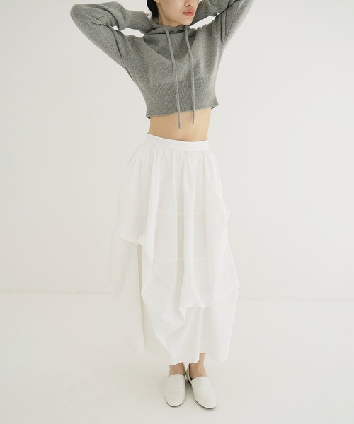 CLANE(クラネ)の「TUCKING VOLUME SKIRT(スカート・レディース・ブラック/ホワイト・1/2/0)」の5枚目の写真