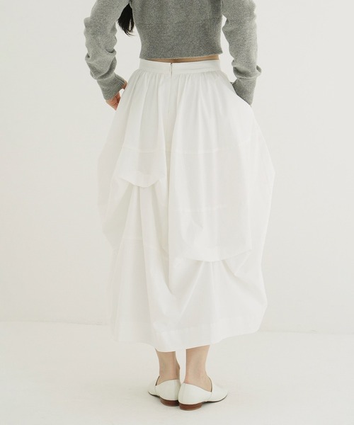 CLANE(クラネ)の「TUCKING VOLUME SKIRT(スカート・レディース・ブラック/ホワイト・1/2/0)」の6枚目の写真