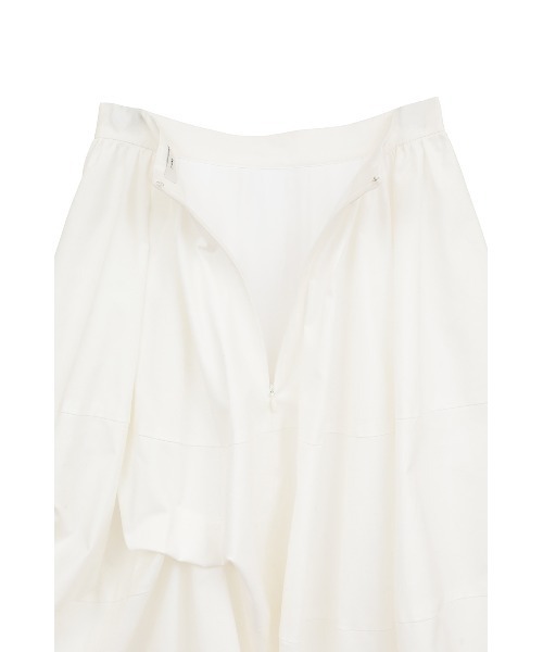 CLANE(クラネ)の「TUCKING VOLUME SKIRT(スカート・レディース・ブラック/ホワイト・1/2/0)」の20枚目の写真
