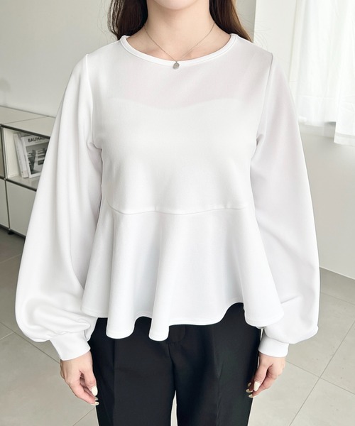 moment+(モーメントプラス)の「しわになりにくい長袖ストレッチジョーゼットペプラムTブラウス(Tシャツ/カットソー・レディース・ブラック/ネイビー/オフホワイト・M)」の10枚目の写真