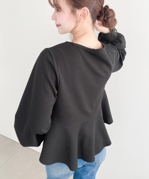 moment+(モーメントプラス)の「しわになりにくい長袖ストレッチジョーゼットペプラムTブラウス(Tシャツ/カットソー・レディース・ブラック/ネイビー/オフホワイト・M)」の22枚目の写真