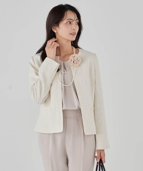 a.v.v(アーヴェヴェ)の「コサージュ付き二連ネックレス(ネックレス・レディース・ネイビー/ベージュ・38)」の4枚目の写真