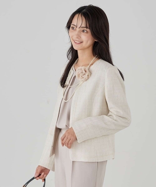 a.v.v(アーヴェヴェ)の「コサージュ付き二連ネックレス(ネックレス・レディース・ネイビー/ベージュ・38)」の5枚目の写真