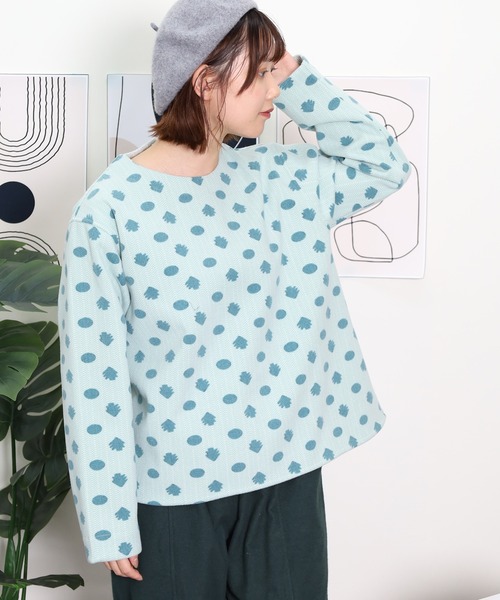 Emago(イマゴ)の「EMAGO ドット柄ニードルパンチブラウス(シャツ/ブラウス・レディース・チャコールグレー/グリーン/ブラウン・FREE)」の3枚目の写真