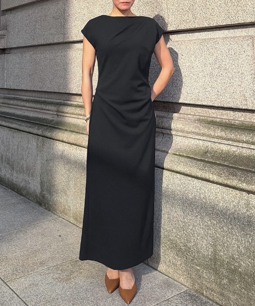 JENNE(ジェンヌ)の「ドレープカットストレッチワンピース(ワンピース・レディース・ブルー/ブラック/ネイビー・SMALL/MEDIUM/LARGE/X-LARGE)」の5枚目の写真