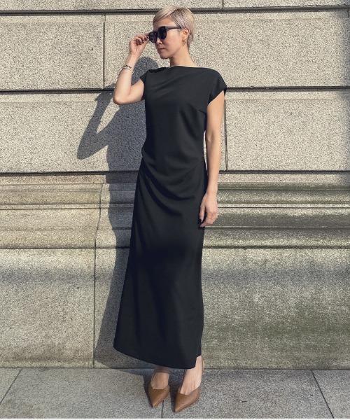 JENNE(ジェンヌ)の「ドレープカットストレッチワンピース(ワンピース・レディース・ブルー/ブラック/ネイビー・SMALL/MEDIUM/LARGE/X-LARGE)」の13枚目の写真