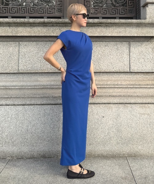 JENNE(ジェンヌ)の「ドレープカットストレッチワンピース(ワンピース・レディース・ブルー/ブラック/ネイビー・SMALL/MEDIUM/LARGE/X-LARGE)」の17枚目の写真