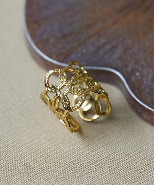 ear PAPILLONNER（イアパピヨネ）の「《金属アレルギー対応/ステンレス》バブルリング（リング・レディース・シルバー/ゴールド・14）」の8枚目の写真