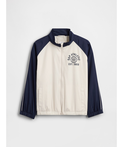 GAP(ギャップ)の「GAP Athleticロゴ ウィンドブレーカー ジャケット (キッズ)(ナイロンジャケット・キッズ・ネイビー/ラベンダー・160cm/150cm/140cm/130cm/120cm/110cm)」の11枚目の写真