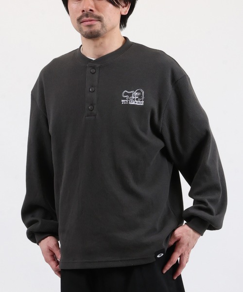 TOY MACHINE(トイ マシーン)の「TOY MACHINE/トイマシーン 長袖 Tシャツ ロンT サーマル ヘンリーネック MTMPGLT5(Tシャツ/カットソー・メンズ・オフホワイト/チャコールグレー・M/L/XL)」の2枚目の写真