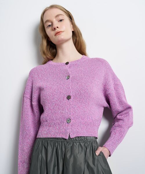 LANVIN en Bleu(ランバンオンブルー)の「メランジニットカーディガン(ニット/セーター・レディース・ライトカーキ/ピンク/ブルー・38)」の2枚目の写真