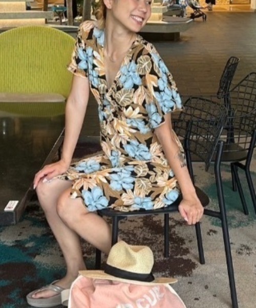 【RIPCURL（リップカール）】L FOLLOW THE SUN MINI DRESS　シャーリングデザイン　ミニワンピース　ドレス