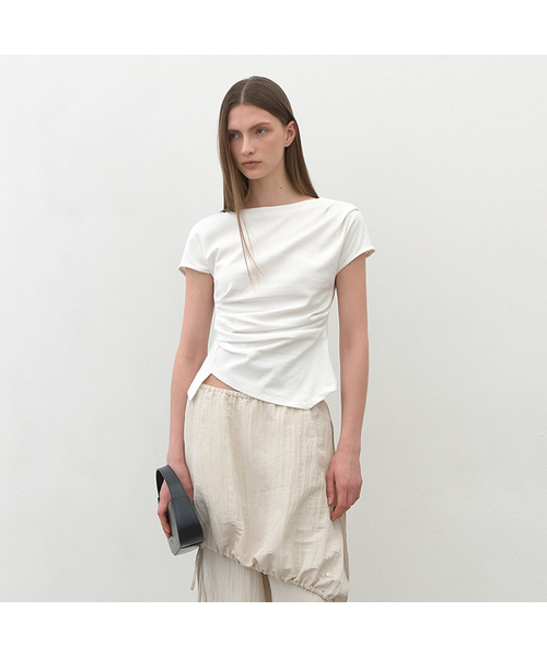ATELIER NAIN（アトリエナイン）の「[ジャンダヨン PICK] LOND ウエストタックブラウス(Z-BL-4225)（シャツ/ブラウス・レディース・スカイブルー/ブラック/ホワイト/チャコール/ライトベージュ/ブラウン・FREE/LARGE）」の2枚目の写真
