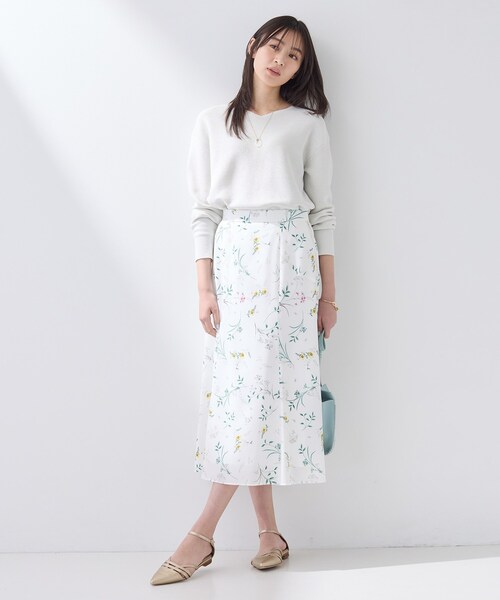 INDIVI（インディヴィ）の「【洗える／軽量】きらめきVネックニット（ニット/セーター・レディース・ライトグレー/ピンク系その他/ネイビー・05/13/15 /34/38/19）」の5枚目の写真