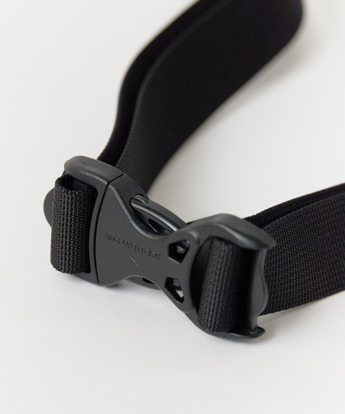 and wander（アンドワンダー）の「and wander/アンドワンダー sil waist bag 30Dコーデュラナイロン ウエストバッグ 2026年 夏 夏服（ボディバッグ/ウエストポーチ・メンズ・ブラック・FREE）」の19枚目の写真
