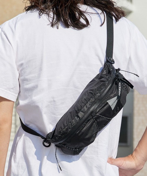 and wander（アンドワンダー）の「and wander/アンドワンダー sil waist bag 30Dコーデュラナイロン ウエストバッグ 2026年 夏 夏服（ボディバッグ/ウエストポーチ・メンズ・ブラック・FREE）」の10枚目の写真