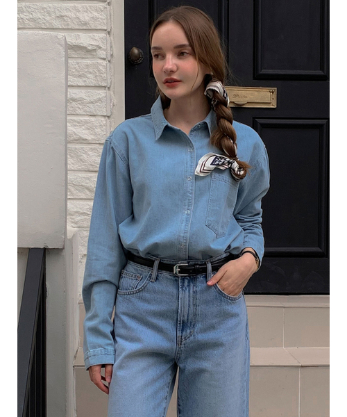VASCARA(バスカラ)の「One Pocket Oversized-fit Denim Shirt (2colors)(シャツ/ブラウス・レディース・ライトブルー/ダークブルー・FREE)」の3枚目の写真