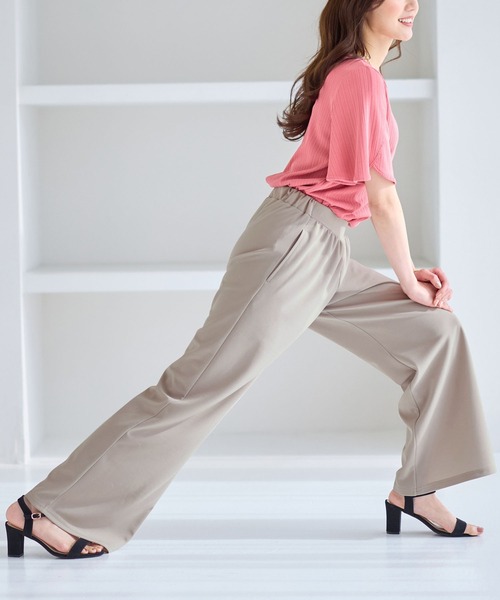 alotta(アロッタ)の「錯覚美脚ストレッチワイドパンツ(その他パンツ・レディース・グレイッシュブルー/グレイッシュベージュ/ブラック/ネイビー・LL/L/M)」の17枚目の写真