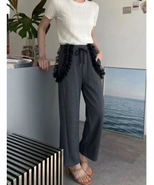 fifth(フィフス)の「【XSサイズあり】チュールサスペンダー付きパンツ(その他パンツ・レディース・チャコールグレー/ブラック・XS/M)」の2枚目の写真
