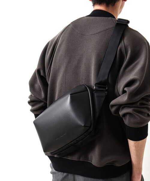 beruf baggage(ベルーフバゲッジ)の「【beruf baggage/ベルーフ バゲージ】brf-GR21-WPL URBAN EXPLORER 6.0 20周年記念モデル(ショルダーバッグ・メンズ・ブラック・FREE)」の11枚目の写真