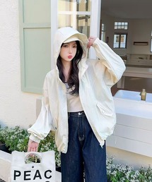 nonomi（ノノミ）の「【春夏新作】エンボス素材 ドロスト付き オーバーサイズ ジップアップフードブルゾン（マウンテンパーカー）」