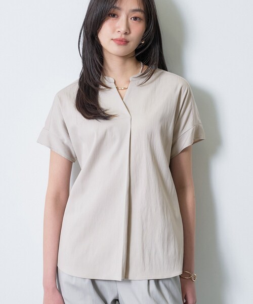 INDIVI(インディヴィ)の「【洗える/SETUP可能】スキッパーブラウス(シャツ/ブラウス・レディース・ネイビー/ブラック/スミクロ/ライトグレー/オフホワイト・38/05/13/15 /19/34)」の4枚目の写真