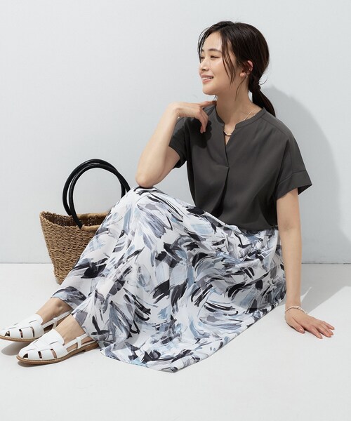 INDIVI(インディヴィ)の「【洗える/SETUP可能】スキッパーブラウス(シャツ/ブラウス・レディース・ネイビー/ブラック/スミクロ/ライトグレー/オフホワイト・38/05/13/15 /19/34)」の16枚目の写真