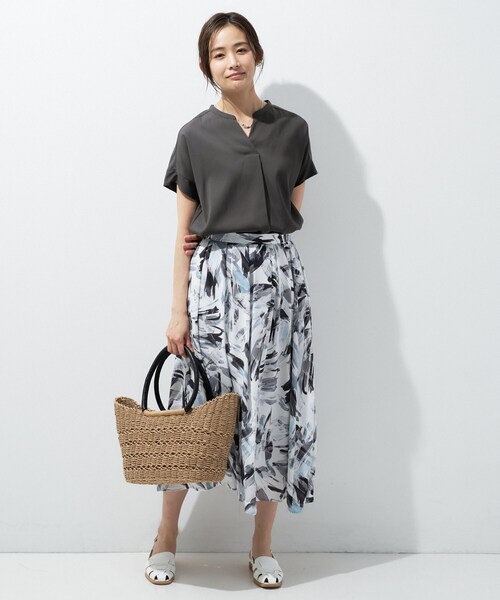INDIVI(インディヴィ)の「【洗える/SETUP可能】スキッパーブラウス(シャツ/ブラウス・レディース・ネイビー/ブラック/スミクロ/ライトグレー/オフホワイト・38/05/13/15 /19/34)」の17枚目の写真