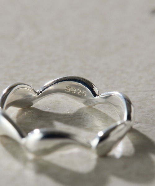 COLLAGE GALLARDAGALANTE（コラージュガリャルダガランテ）の「Sivelle./Silver925　ウェーブリング（リング・レディース・シルバー・FREE）」の3枚目の写真