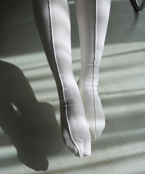 SANSeLF(サンセルフ)の「【SANSeLF】メローラインリブニーハイソックス タビソックス saa26s039(ソックス/靴下・レディース・ブルー/グリーン/ピンク/ホワイト・FREE)」の12枚目の写真