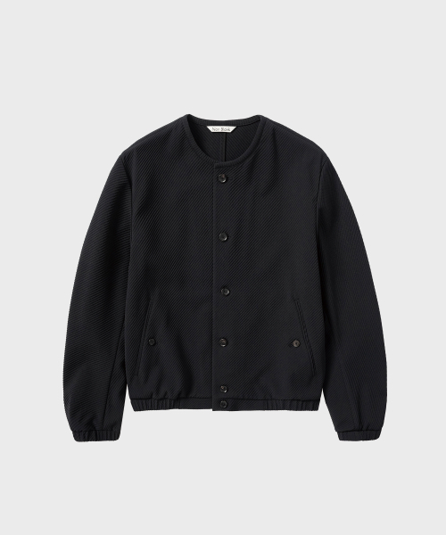 NONBLANK(ノンブランク)の「ラウンドネックシアサーカーエンボスジャンパー_DARK NAVY(その他アウター・メンズ・ダークネイビー・MEDIUM/LARGE/X-LARGE)」の1枚目の写真