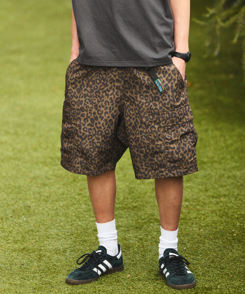 FREAK'S STORE(フリークスストア)の「限定展開 ナイロン クライミング カーゴショーツ(その他パンツ・メンズ・ブラック系その他/チャコールグレー/ベージュ/ブラウン系カモフラージュ/ブラック/オリーブ/レオパード・SMALL/MEDIUM/LARGE)」の7枚目の写真