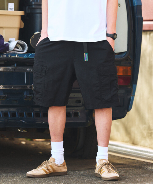 FREAK'S STORE(フリークスストア)の「限定展開 ナイロン クライミング カーゴショーツ(その他パンツ・メンズ・ブラック系その他/チャコールグレー/ベージュ/ブラウン系カモフラージュ/ブラック/オリーブ/レオパード・SMALL/MEDIUM/LARGE)」の1枚目の写真