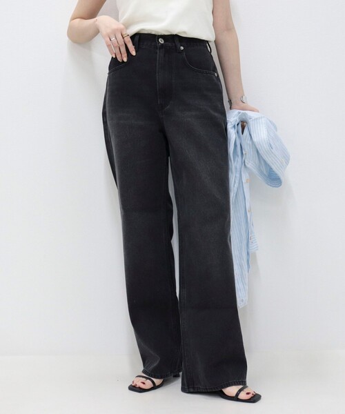 fredy emue（フレディエミュ）の「【@sora_522m企画】BASIC STRAIGHT LIGHT DENIM（デニムパンツ・レディース・ブルー/ブラック・36/37/38/34）」の2枚目の写真