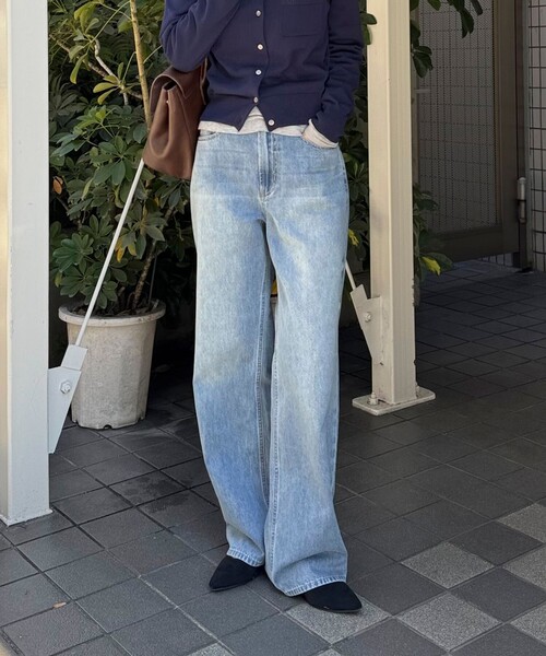fredy emue（フレディエミュ）の「【@sora_522m企画】BASIC STRAIGHT LIGHT DENIM（デニムパンツ・レディース・ブルー/ブラック・36/37/38/34）」の10枚目の写真