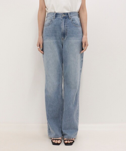 fredy emue（フレディエミュ）の「【@sora_522m企画】BASIC STRAIGHT LIGHT DENIM（デニムパンツ・レディース・ブルー/ブラック・36/37/38/34）」の13枚目の写真