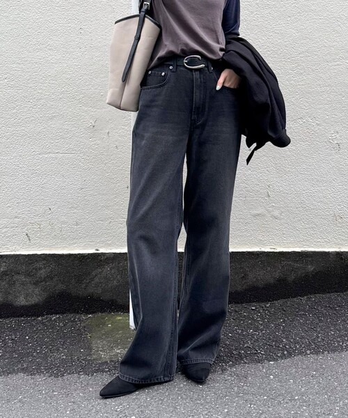fredy emue（フレディエミュ）の「【@sora_522m企画】BASIC STRAIGHT LIGHT DENIM（デニムパンツ・レディース・ブルー/ブラック・36/37/38/34）」の20枚目の写真