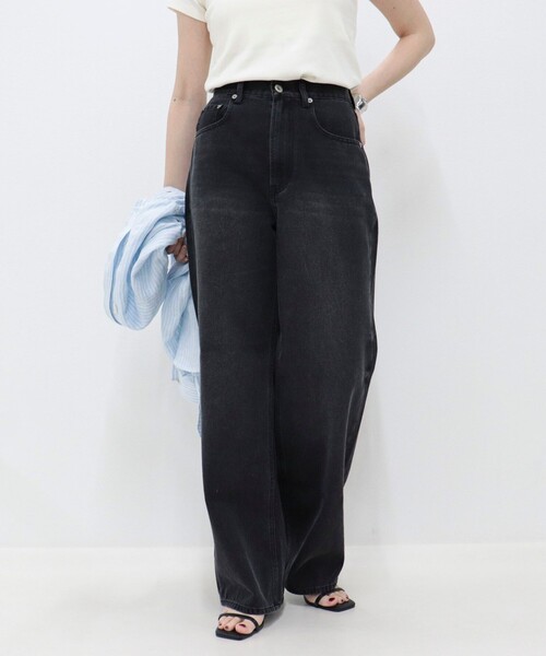 fredy emue（フレディエミュ）の「【@sora_522m企画】BASIC STRAIGHT LIGHT DENIM（デニムパンツ・レディース・ブルー/ブラック・36/37/38/34）」の3枚目の写真